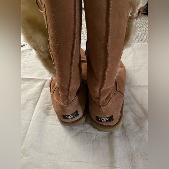 Ugg boots - Picture 2 of 3